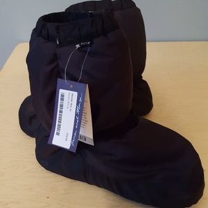 New with tags Bloch Warm Up Boots